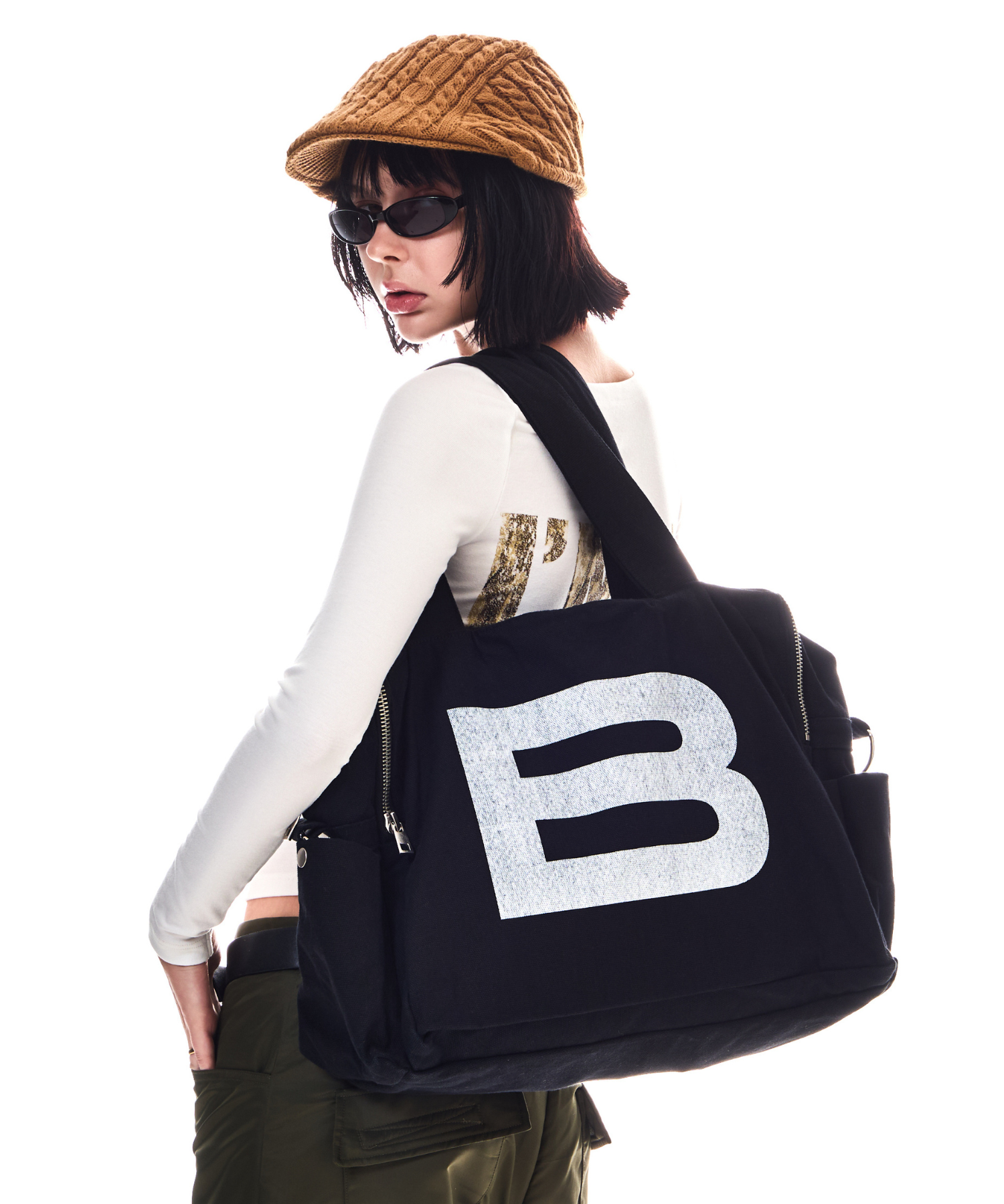 BIG B LOGO BAG – BEEDEN BIG B LOGO BAG – BEEDEN