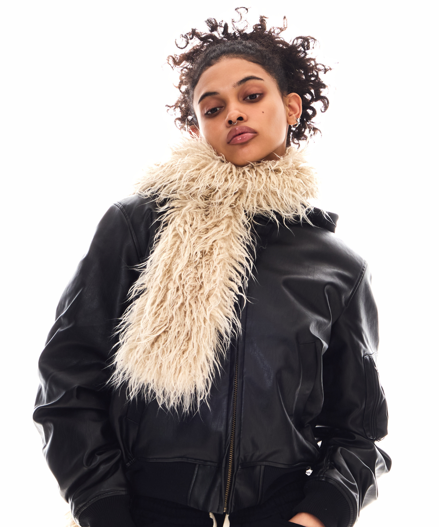 FURRY STOLE – BEEDEN