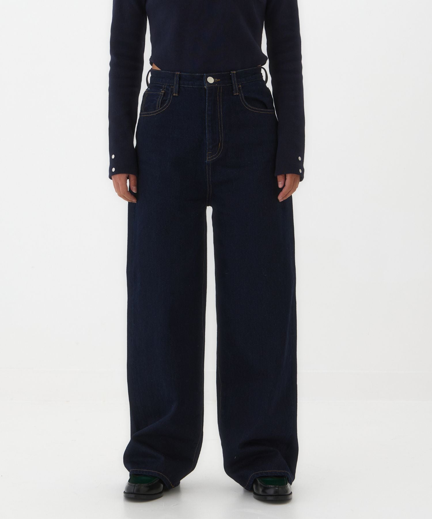 LOWRISE WIDE STRAIGHT BLUE DENIM – BEEDEN