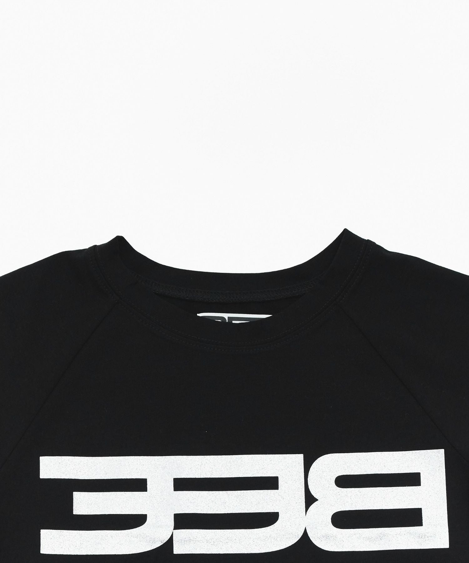 COMPACT GLITTER PRINT TEE – BEEDEN