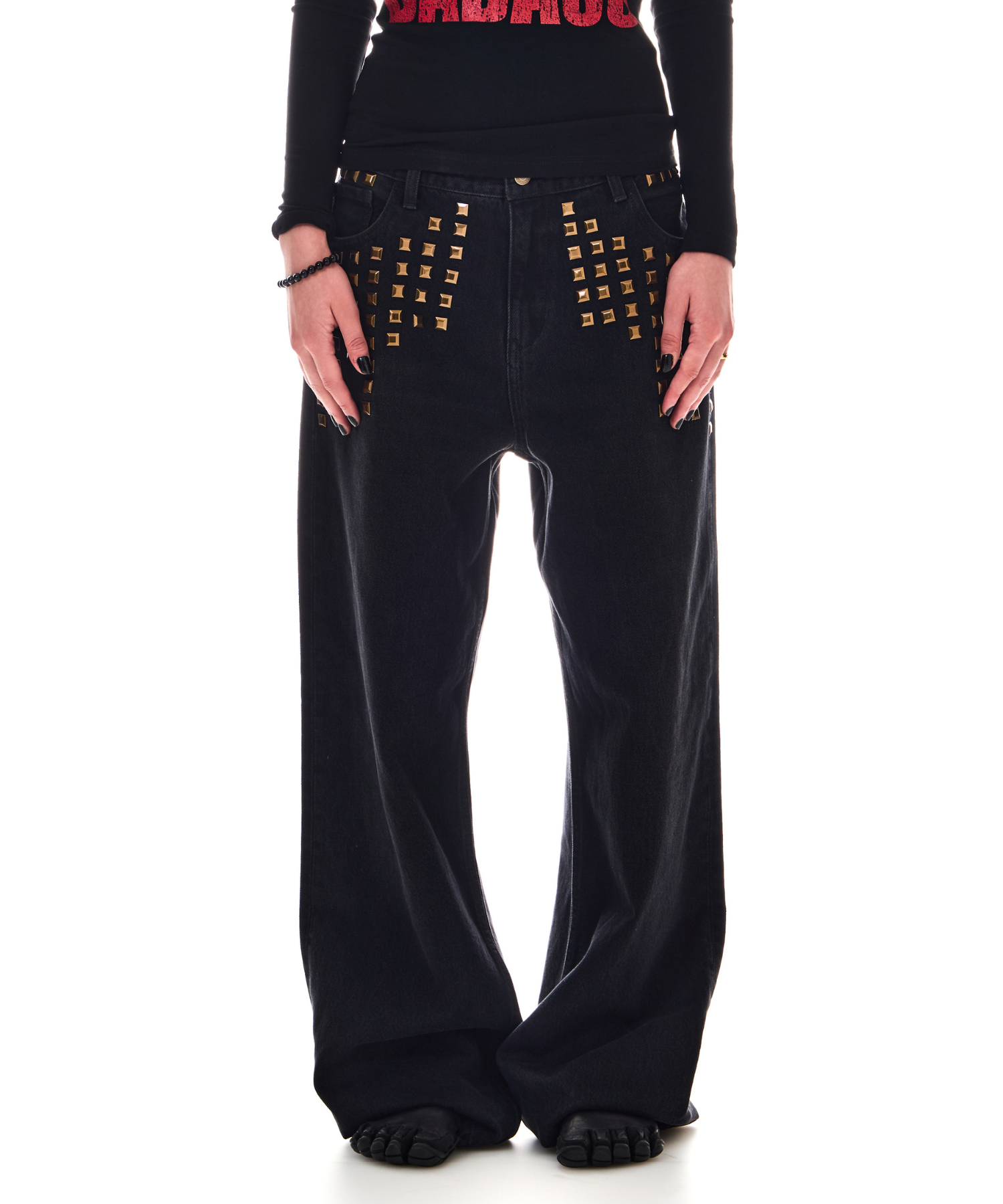 METAL STUDS SEMI LOOSE DENIM – BEEDEN