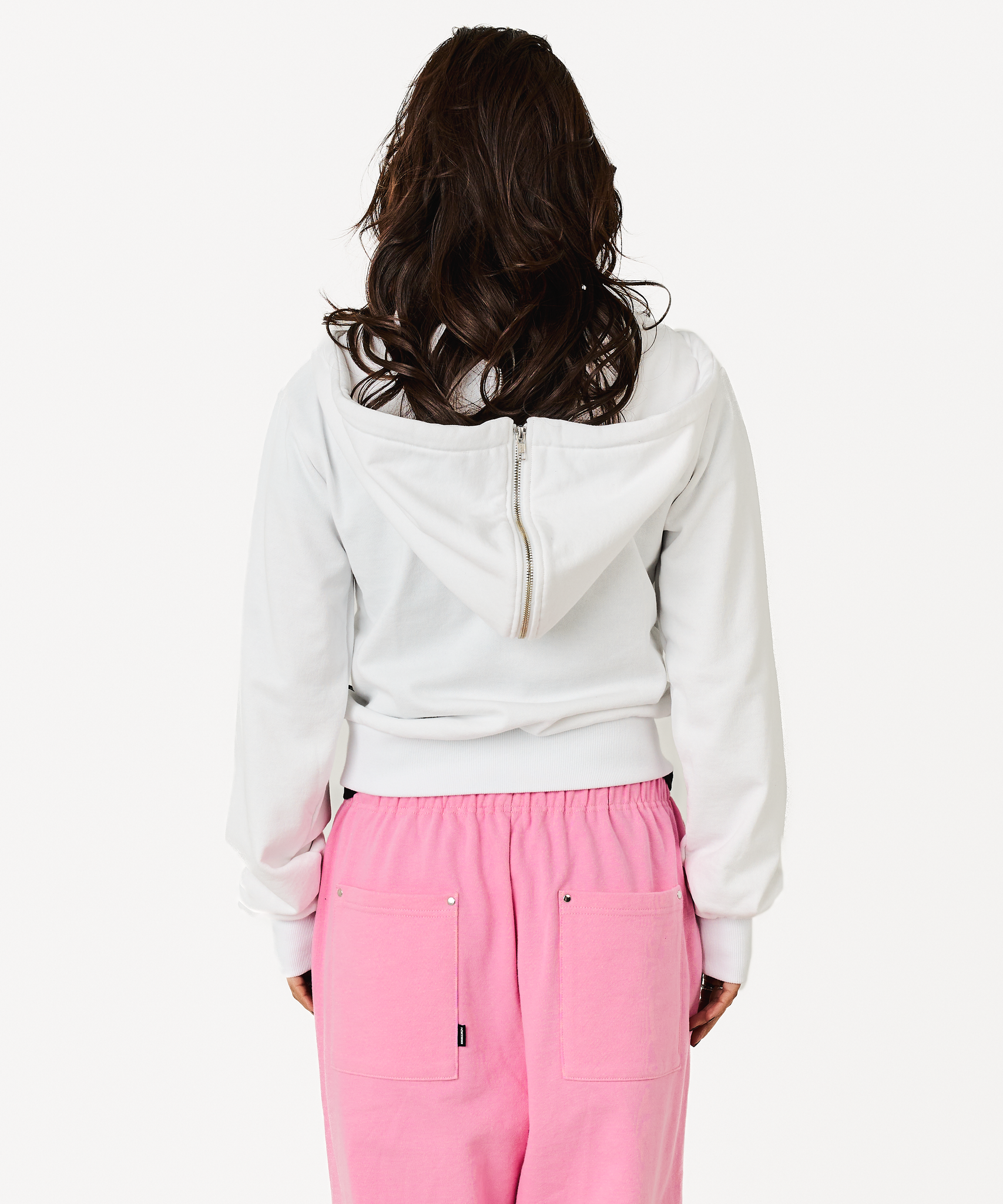 B LOGO BASIC HOODIE – BEEDEN B LOGO BASIC HOODIE – BEEDEN