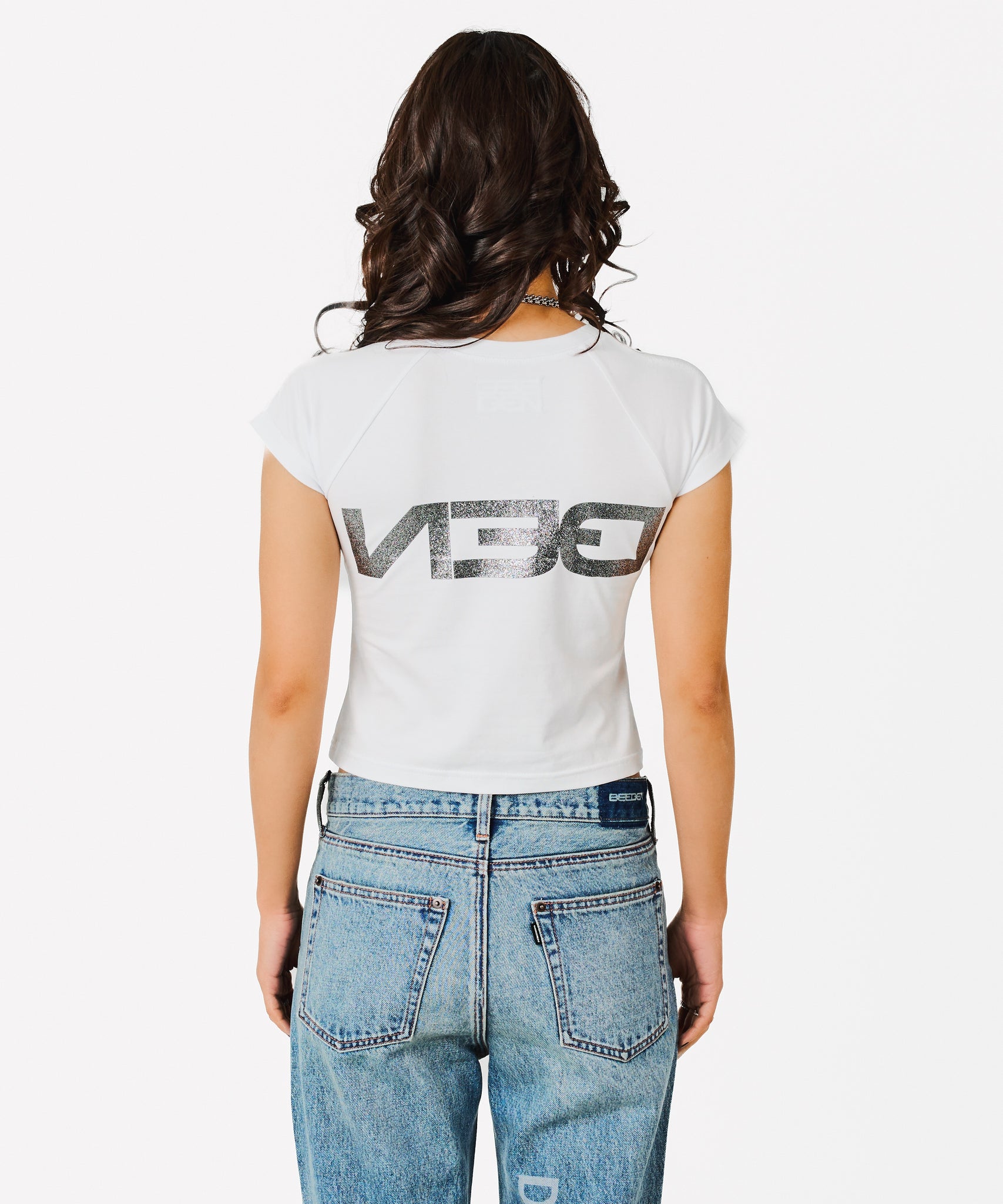 COMPACT GLITTER PRINT TEE – BEEDEN