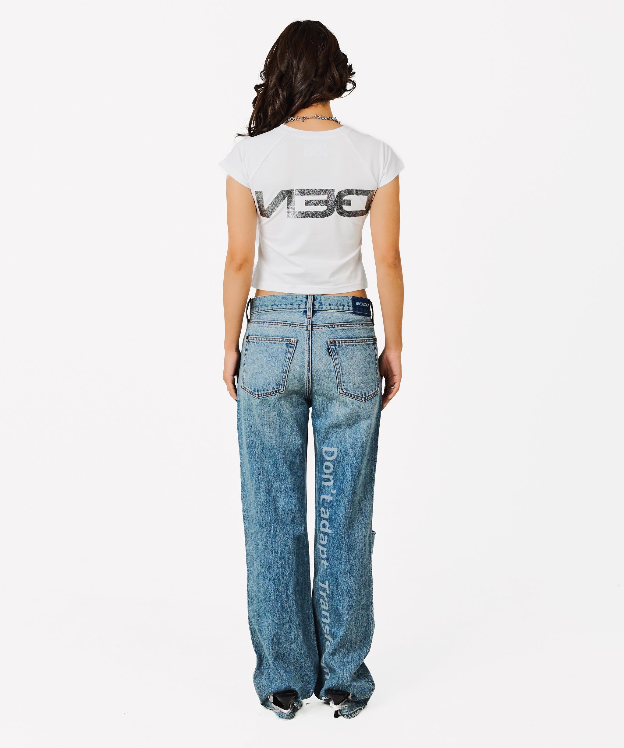 COMPACT GLITTER PRINT TEE – BEEDEN