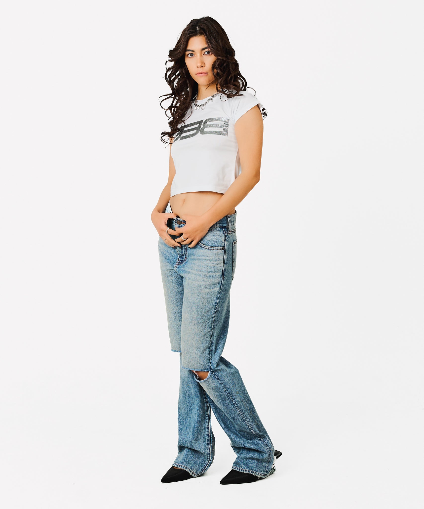 COMPACT GLITTER PRINT TEE – BEEDEN