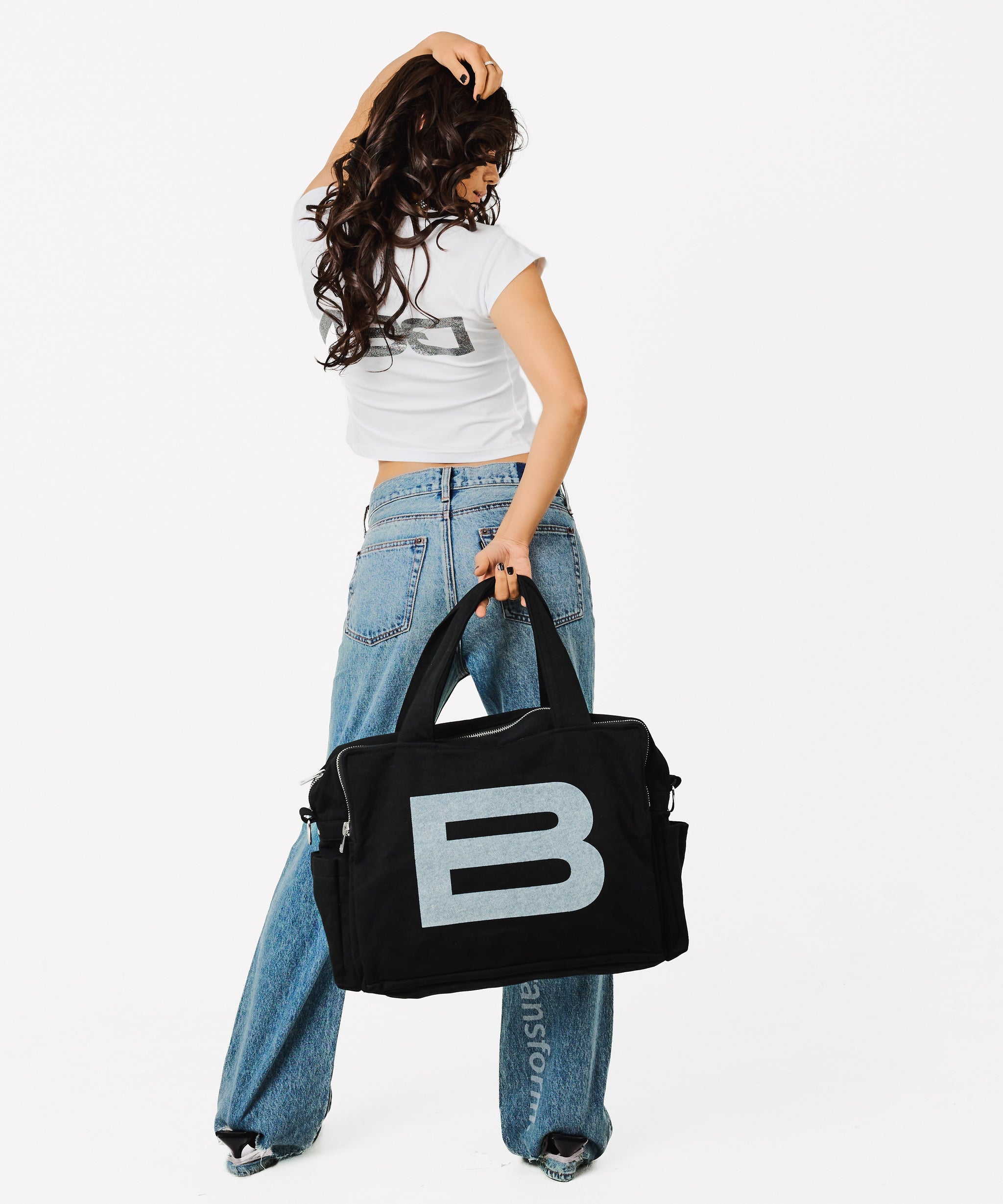 COMPACT GLITTER PRINT TEE – BEEDEN