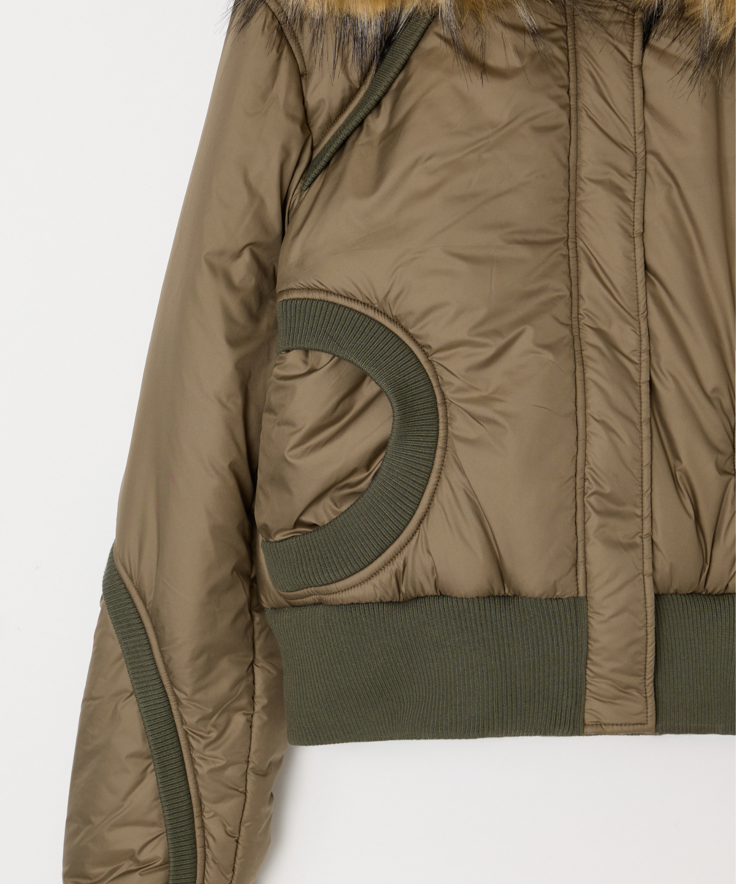 明日削除します☆SWITCHING RIB 2WAY PUFFER JACKET SWITCHING RIB 2WAY PUFFER JACKET – BEEDEN