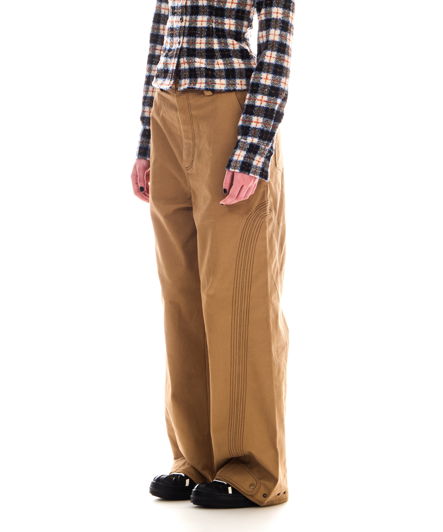 パンツ beeden RIVET DESIGN LOOSE PANTS パンツ beeden RIVET DESIGN LOOSE PANTS RIVET DESIGN LOOSE