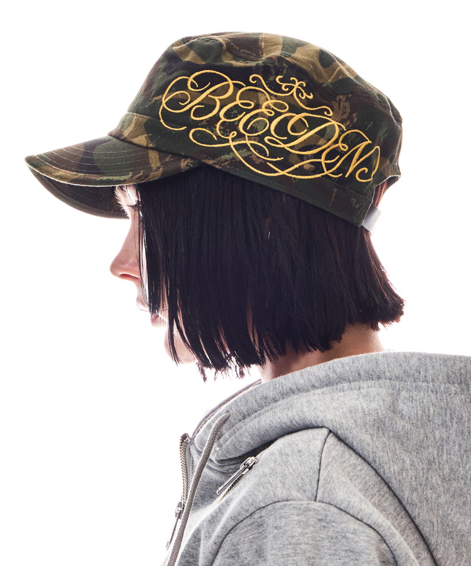 beeden 迷彩柄メッシュキャップ BEEDEN(ビーデン)の「BD STUDS beeden 迷彩柄メッシュキャップ BEEDEN(ビーデン)の「BD STUDS