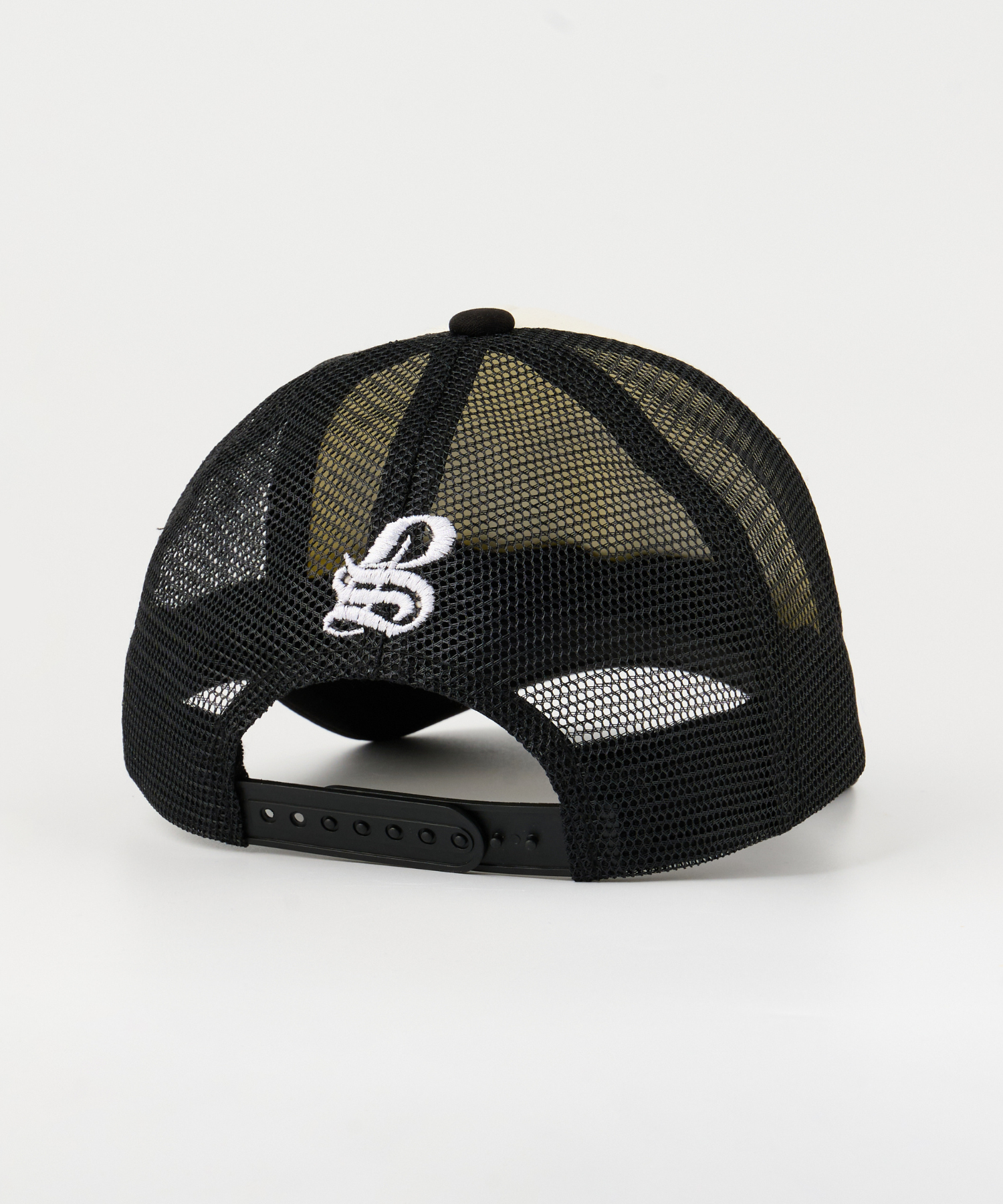 beeden キャップ beeden メッシュキャップ BEEDEN(ビーデン)の「BD STUDS
