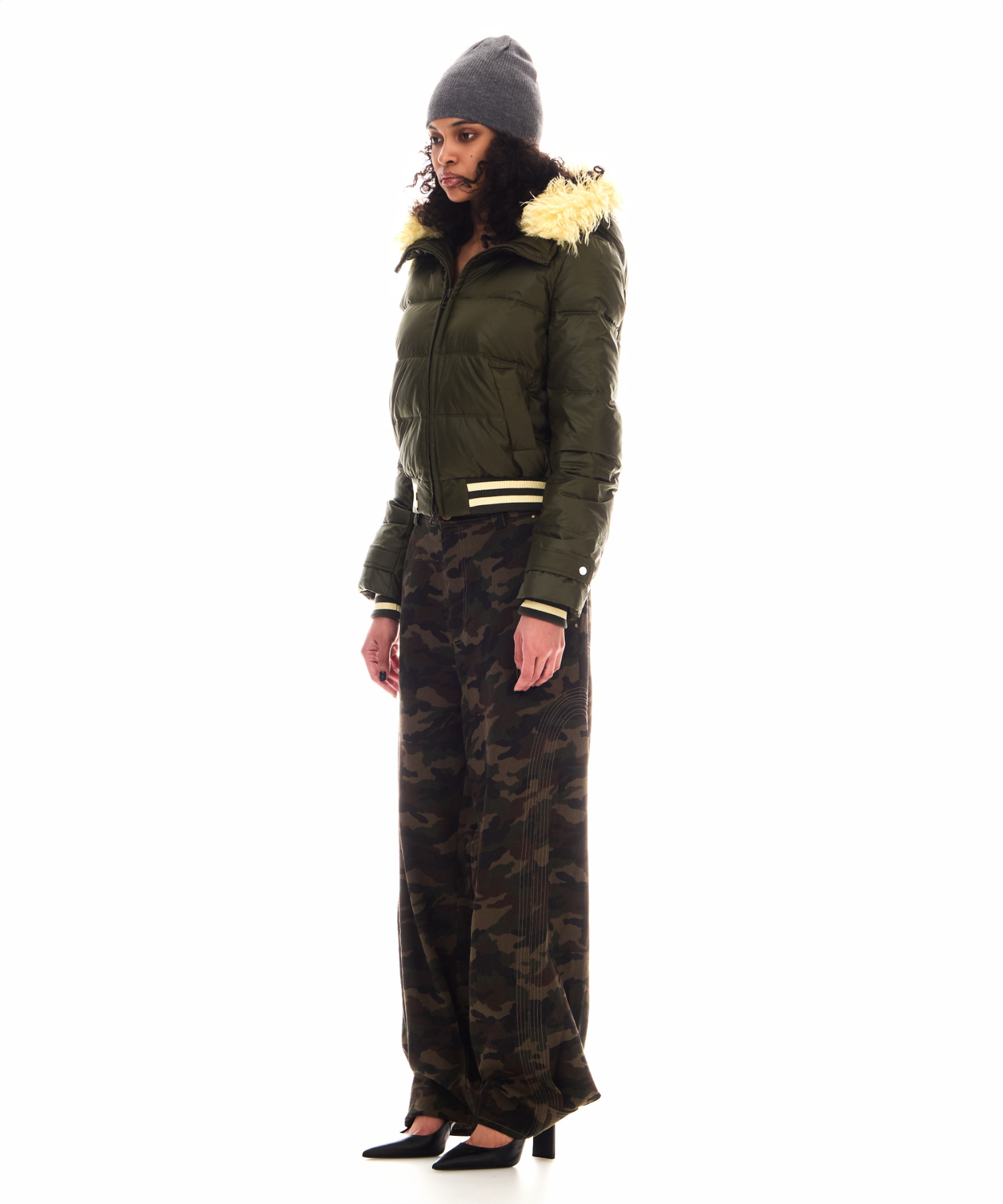 STITCH DESIGN LOOSE PANTS – BEEDEN STITCH DESIGN LOOSE PANTS – BEEDEN