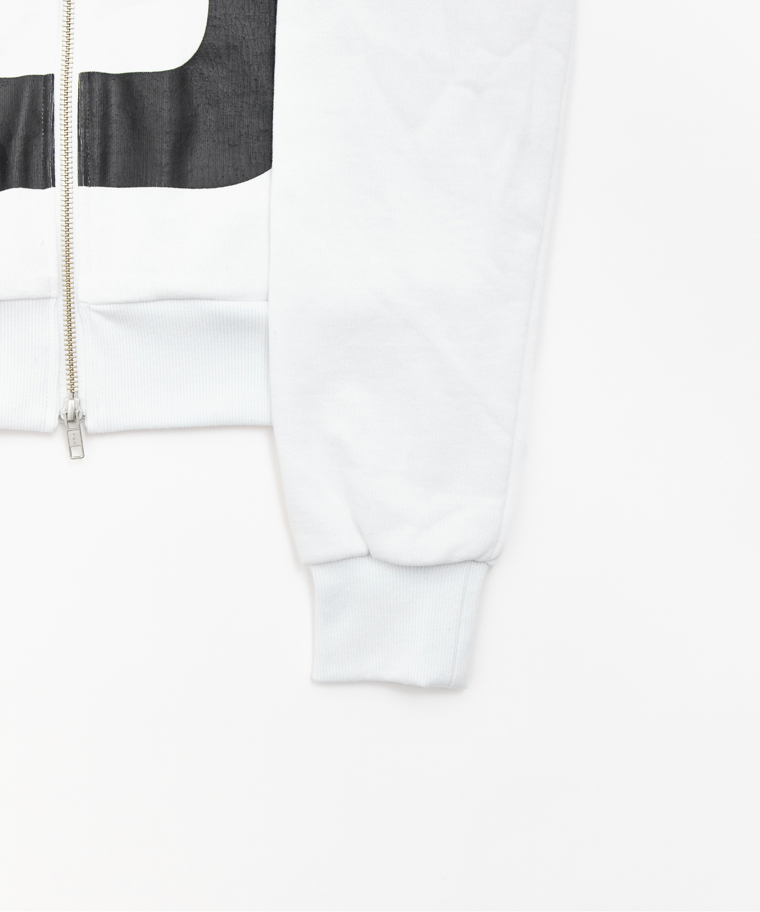 B LOGO BASIC HOODIE – BEEDEN B LOGO BASIC HOODIE – BEEDEN